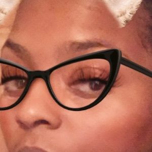 Meet your Posher, Natasha